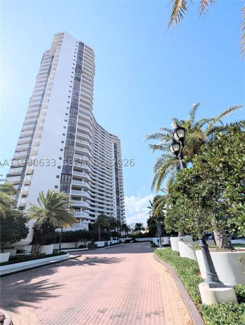 1000 W Island Blvd 2908, Aventura FL - photo 6 of 72