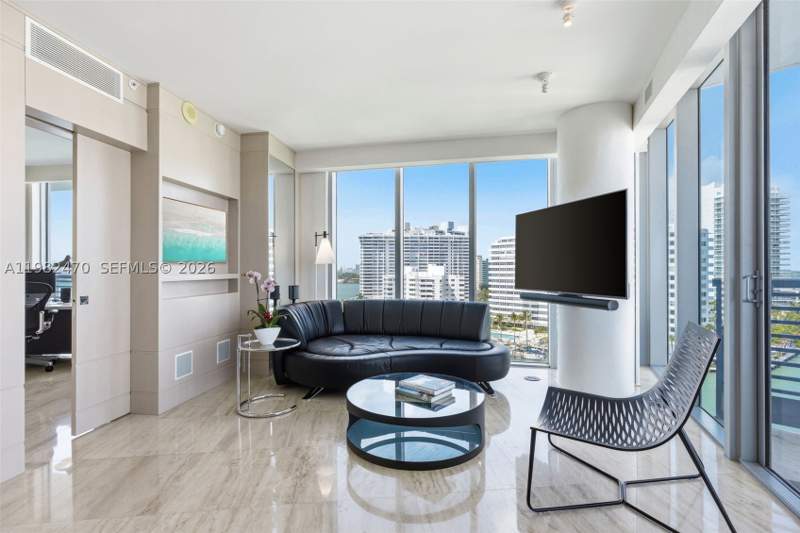 2 bedroom Condominium at 1445 16th St 1101, Capri South Beach Condo, Miami Beach — photo 4