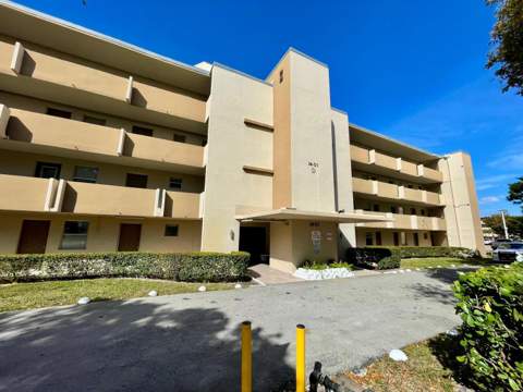 1401 NE 191st Street, Miami FL - photo 24 of 31