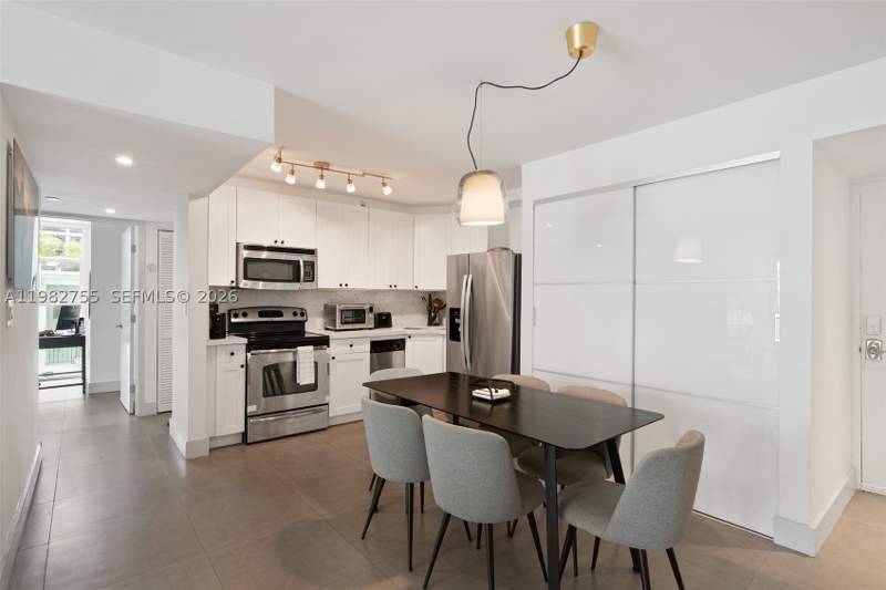 2 bedroom Condominium at 1035 West Ave 201, Mirador 1035 Condo, Miami Beach — photo 5