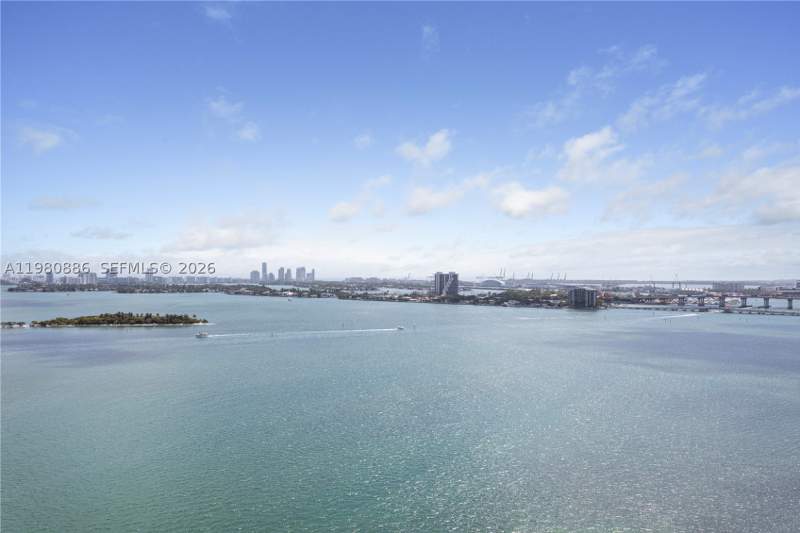 1 bedroom Condominium at 665 NE 25th St 2102, Onyx On The Bay Condo, Miami — photo 2