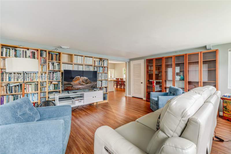 2 bedroom SingleFamilyResidence at 12955 NE 11th Ave, Primrose Park 2nd Pl, North Miami — photo 5