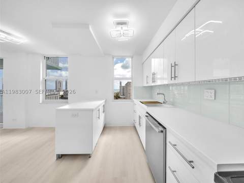301 174th St 1818, Sunny Isles Beach FL - photo 6 of 35