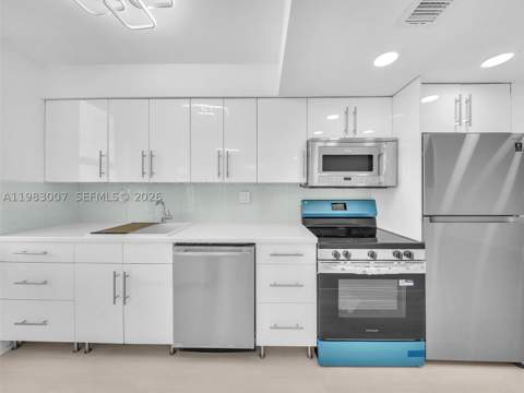 301 174th St 1818, Sunny Isles Beach FL - photo 8 of 35