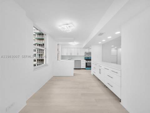 301 174th St 1818, Sunny Isles Beach FL - photo 9 of 35