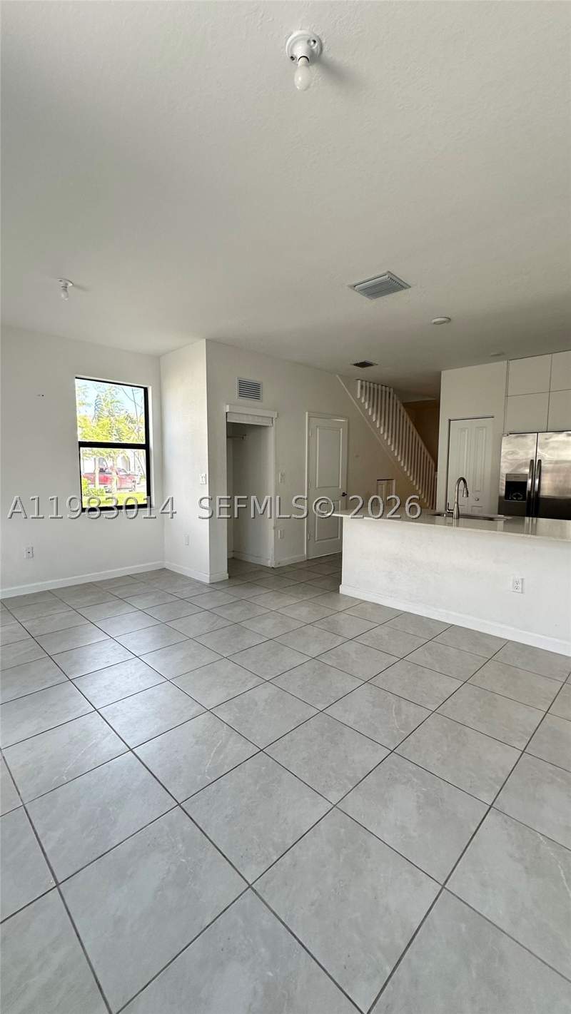 3 bedroom SingleFamilyResidence at 12863 SW 233rd Ter, Kendall Assemblage South, Homestead — photo 5