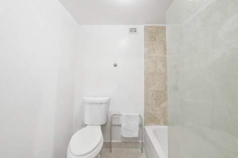 16850 S Glades Drive 2g, North Miami Beach FL - photo 13 of 24