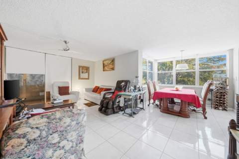 16850 S Glades Drive 2g, North Miami Beach FL - photo 9 of 24
