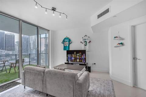350 S Miami Ave 2412, Miami FL - photo 9 of 34