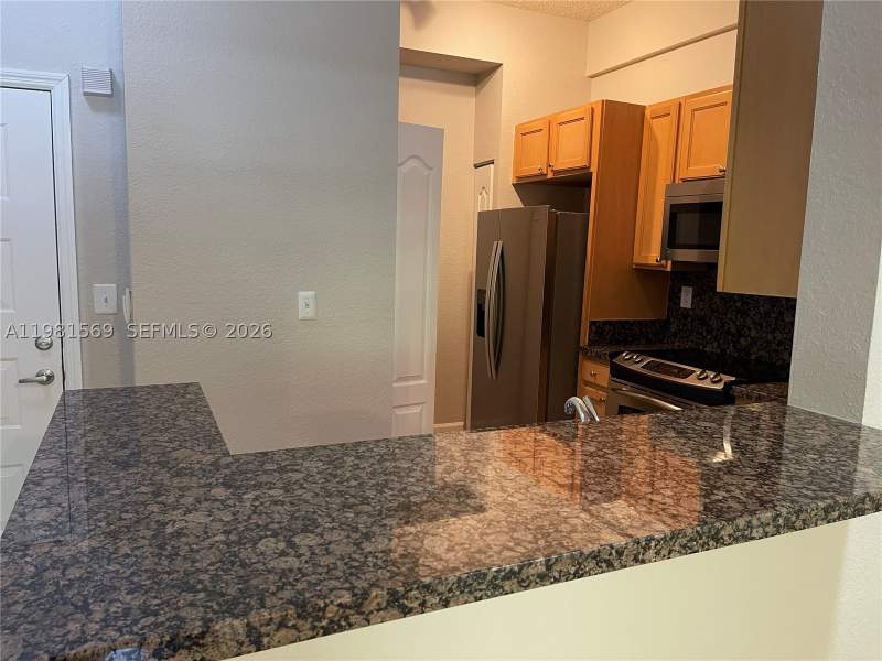2 bedroom Condominium at 6001 SW 70th St 130, Valencia Condo, South Miami — photo 2