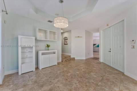 9057 SW 161st Ter, Palmetto Bay FL - photo 8 of 40