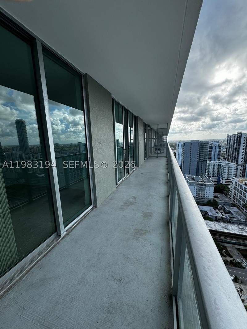 2 bedroom Condominium at 1111 SW 1st Ave 3122-N, The Axis On Brickell II C, Miami — photo 3