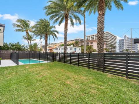 301 88th St, Surfside FL - photo 11 of 47
