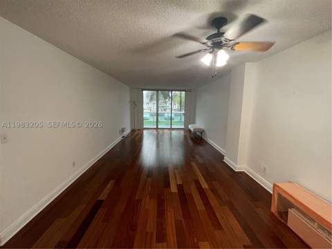19390 Collins Ave 122, Sunny Isles Beach FL - photo 6 of 10