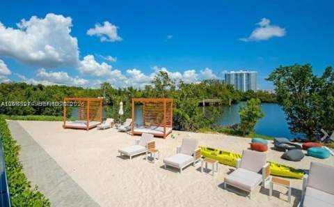 16385 Biscayne Blvd 2702, North Miami Beach FL - photo 13 of 14
