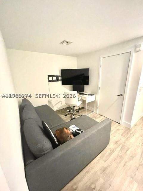 16385 Biscayne Blvd 2702, North Miami Beach FL - photo 8 of 14