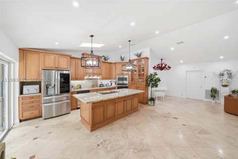 12715 SW 96th Ter, Miami FL - photo 10 of 38