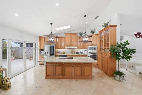 12715 SW 96th Ter, Miami FL - photo 9 of 38