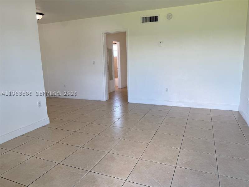 1 bedroom Condominium at 4300 SW 67th Ave 38, Gables Edge Condo, Miami — photo 3