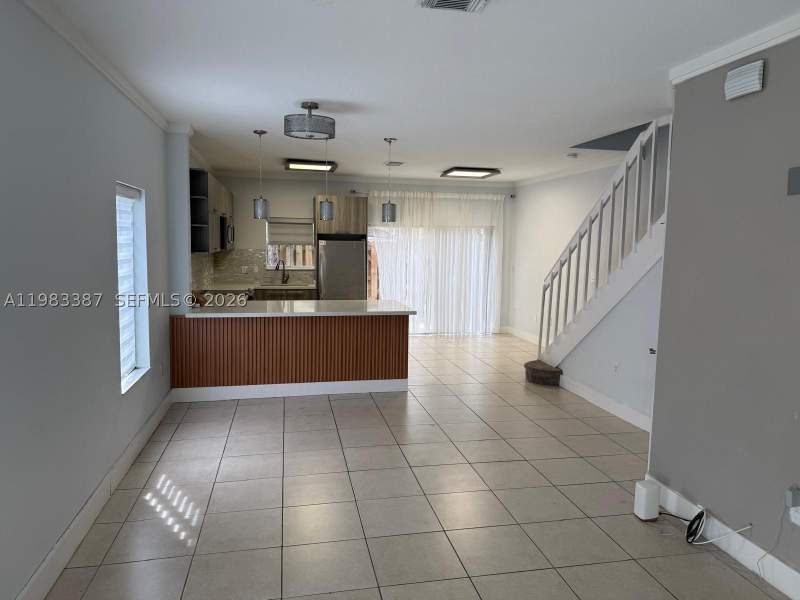 4 bedroom Condominium at 10776 NW 83rd Ter 1-19, Leeward At Islands At Dor, Doral — photo 2