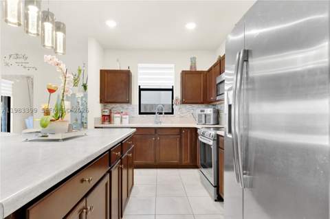 11827 SW 242nd Ter, Homestead FL - photo 13 of 48