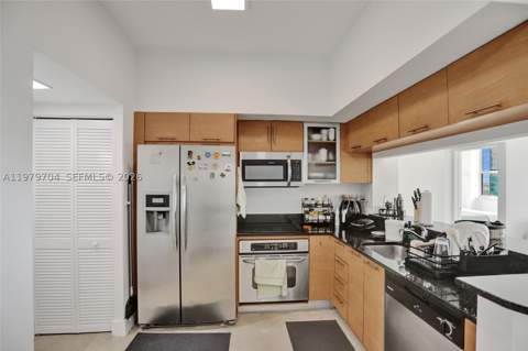 31 SE 5th St 4112, Miami FL - photo 17 of 80