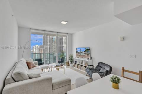 31 SE 5th St 4112, Miami FL - photo 7 of 80