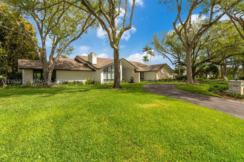 5 bedroom SingleFamilyResidence at 8967 SW 117th St, Country Grove Estates, Miami — photo 4