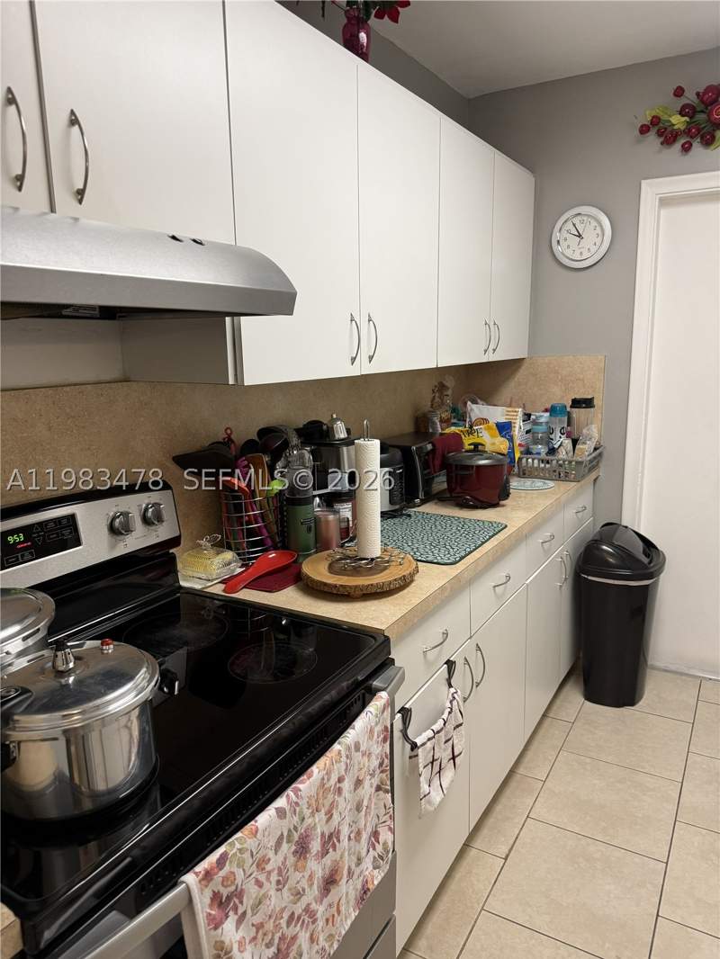 2 bedroom StockCooperative at 7845 Miller Dr A204, Lakewood Villas Condo, Miami — photo 2