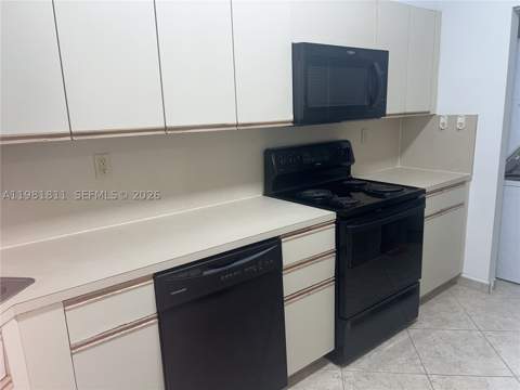 8816 Collins Ave 105, Surfside FL - photo 8 of 34