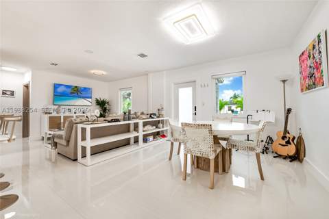 7235 SW 39th St, Miami FL - photo 7 of 16