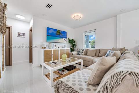 7235 SW 39th St, Miami FL - photo 8 of 16