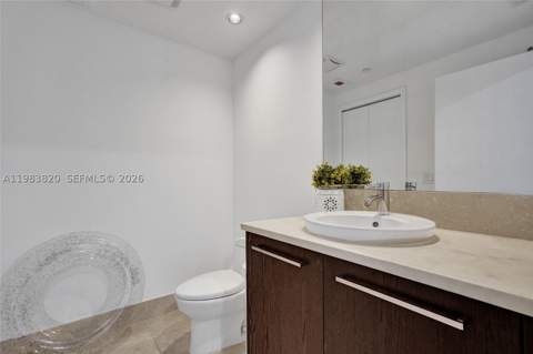 17121 Collins Ave 2003, Sunny Isles Beach FL - photo 19 of 34