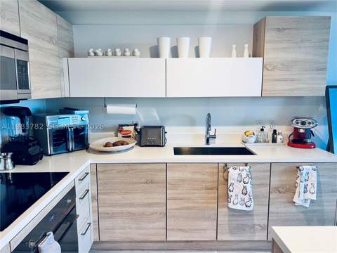 16385 Biscayne Blvd 303, Sunny Isles Beach FL - photo 11 of 48