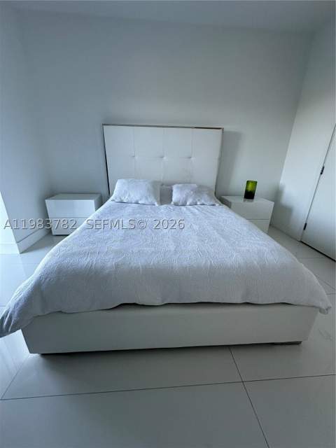 16385 Biscayne Blvd 303, Sunny Isles Beach FL - photo 13 of 48