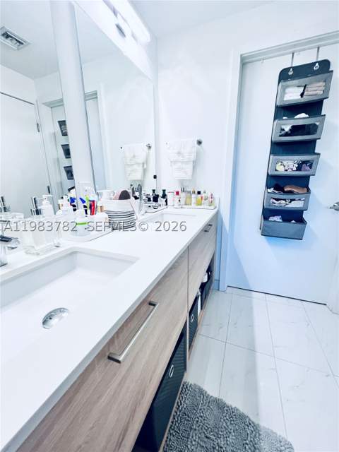 16385 Biscayne Blvd 303, Sunny Isles Beach FL - photo 14 of 48
