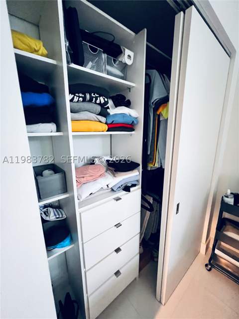 16385 Biscayne Blvd 303, Sunny Isles Beach FL - photo 21 of 48