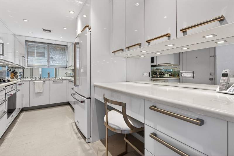 1 bedroom StockCooperative at 10178 Collins Ave 208, Brownstone Co-Op Apts Inc, Bal Harbour — photo 5
