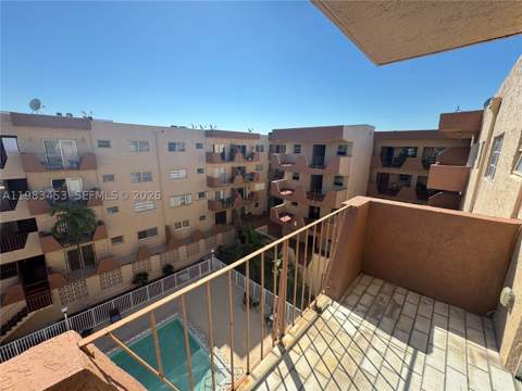 1630 W 46th St 514B, Hialeah FL - photo 18 of 22