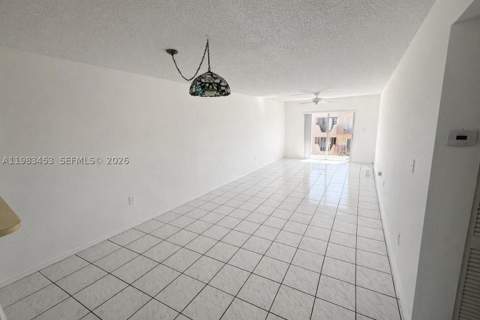 1630 W 46th St 514B, Hialeah FL - photo 7 of 22
