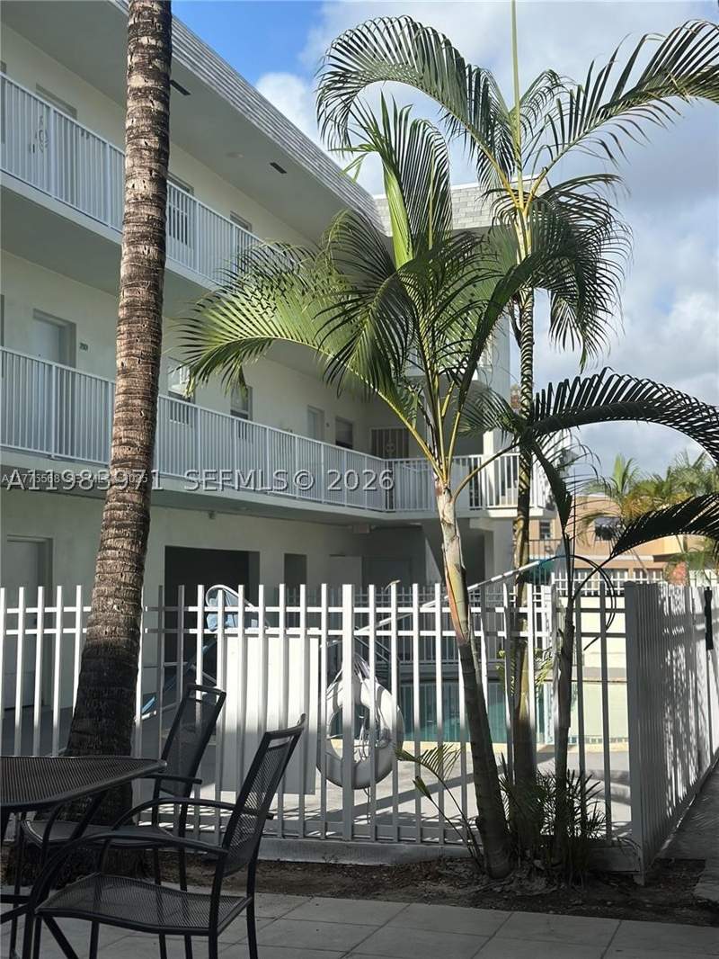 1 bedroom Condominium at 12890 NE 8th Ave 101, Marbella Condo, North Miami — photo 3