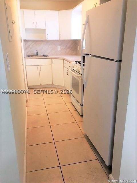 12890 NE 8th Ave 101, North Miami FL - photo 6 of 18