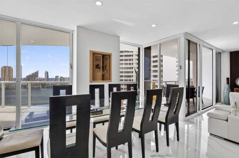 4000 Island Blvd 2301, Aventura FL - photo 15 of 78