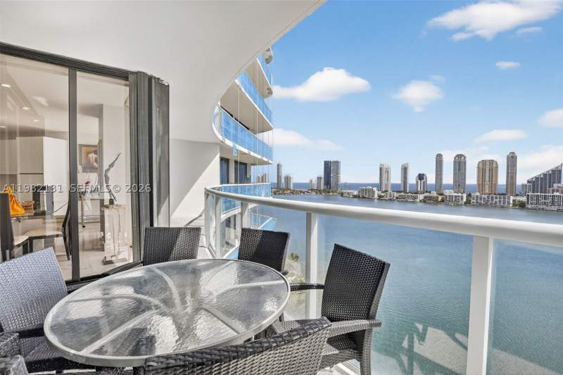3 bedroom Condominium at 4000 Island Blvd 2301, 4000 Isl Blvd Williams Is, Aventura — photo 2