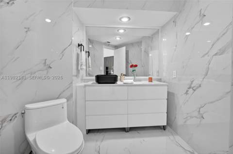 4000 Island Blvd 2301, Aventura FL - photo 8 of 78