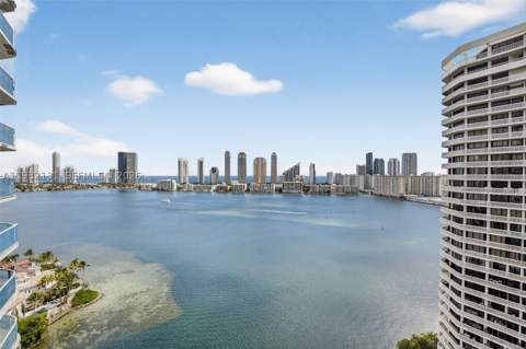4000 Island Blvd 2301, Aventura FL - photo 9 of 78