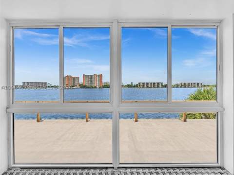 1170 NE 191st St 24, Miami FL - photo 12 of 30