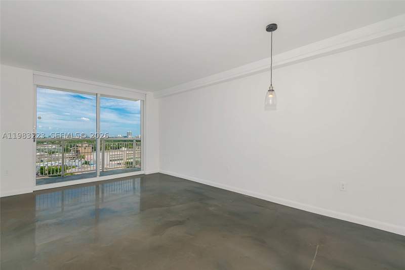 1 bedroom Condominium at 1688 West Ave Ph-07, West Bay Plaza Condo, Miami Beach — photo 2