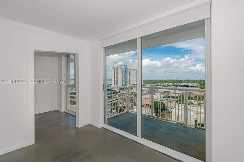 1 bedroom Condominium at 1688 West Ave Ph-07, West Bay Plaza Condo, Miami Beach — photo 4