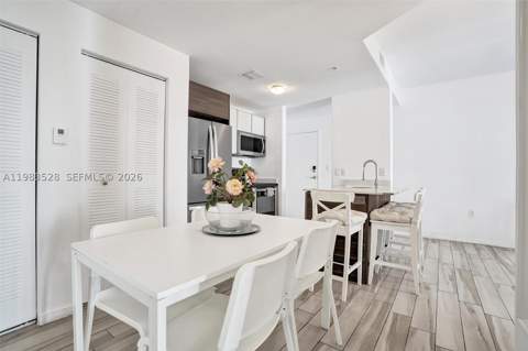 481 NE 29th St 702, Miami FL - photo 9 of 33